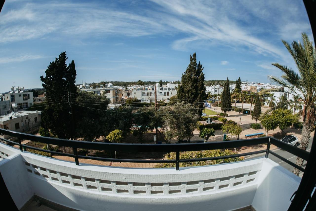 Ovis Hotel Apartments Айя-Напа Екстер'єр фото